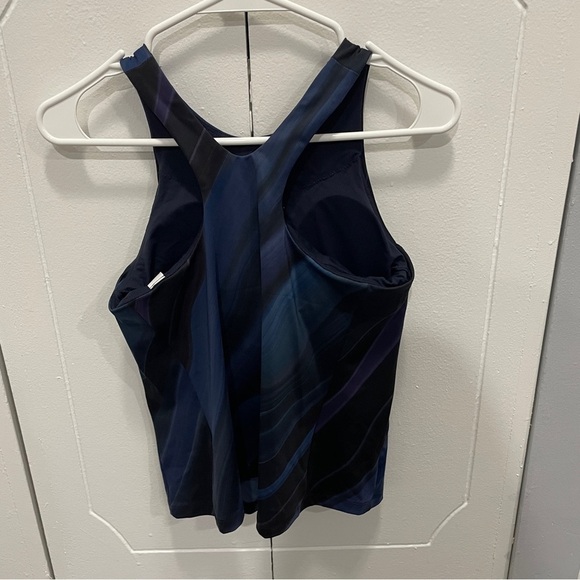 Athleta Blue and Black Lightening Print Support Top - Picture 4 of 10
